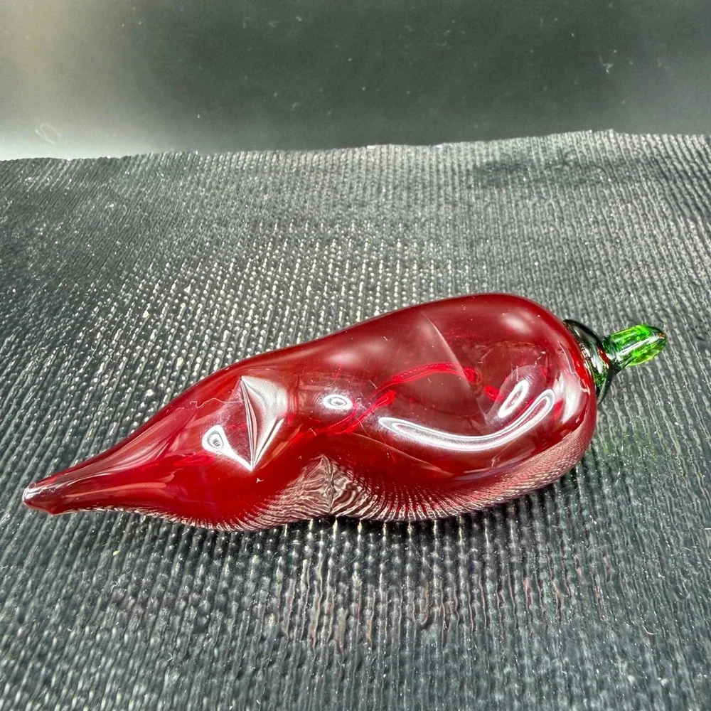 Vintage Hand Blown Glass Chili Pepper Ornaments Red Green Set of 2 Figurines‎